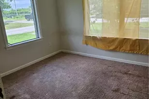 287 Poe Ave, North Fort Myers, FL 33917 - Photo 8