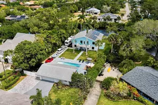 27237 Rio Vista Cir, Bonita Springs, FL 34135 - Photo 10