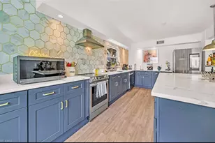 27237 Rio Vista Cir, Bonita Springs, FL 34135 - Photo 14