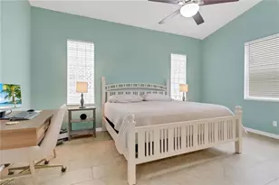 9521 Mariners Cove Ln, Fort Myers, FL 33919 - Photo 10