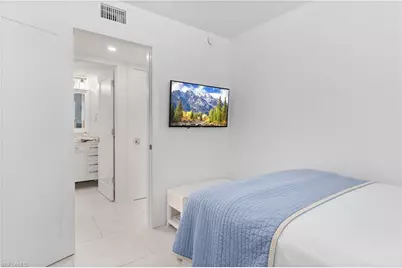 900 8th Ave S #105, Naples, FL 34102 - Photo 14