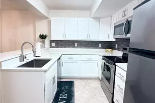 4135 Residence Drive, Fort Myers, FL 33901 - Photo 6