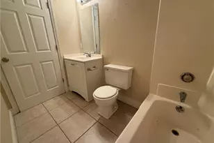 3806 Guilford Rd, Naples, FL 34112 - Photo 10