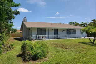 134 SE 8th St, Cape Coral, FL 33990 - Photo 2