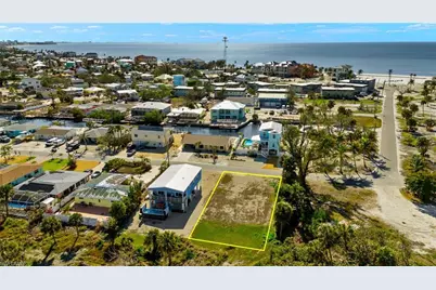 251 Donora Blvd, Fort Myers Beach, FL 33931 - Photo 8