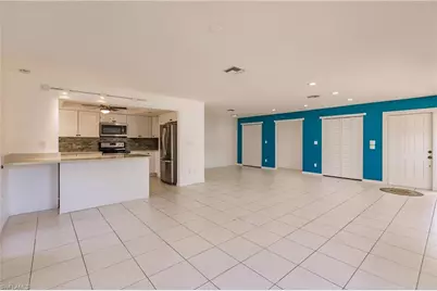 217 Yorkshire Ct #2, Naples, FL 34112 - Photo 8