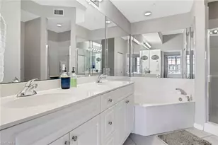 401 Bayfront Pl, Naples, FL 34102 - Photo 8