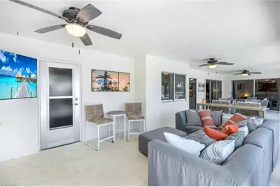 1048 Cottonwood Ct, Marco Island, FL 34145 - Photo 6