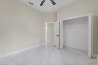 915 Anthony St E, Lehigh Acres, FL 33974 - Photo 18