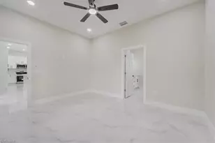 915 Anthony St E, Lehigh Acres, FL 33974 - Photo 14