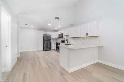 17287 Timber Oak Ln, Fort Myers, FL 33908 - Photo 6