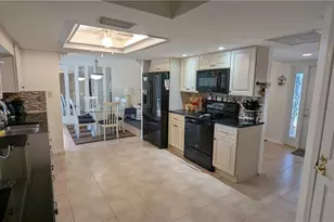 169 SE 21st St, Cape Coral, FL 33990 - Photo 8