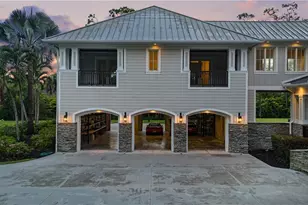 2263 Coach House Ln, Naples, FL 34105 - Photo 4