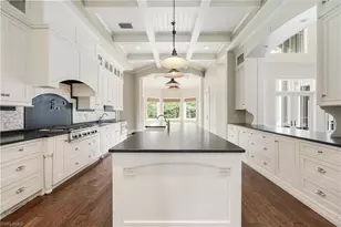 2263 Coach House Ln, Naples, FL 34105 - Photo 16