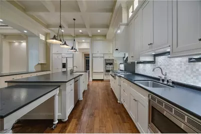 2263 Coach House Ln, Naples, FL 34105 - Photo 20