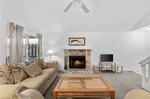 3364 Timberwood Cir, Naples, FL 34105 - Photo 6