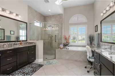 10534 Espanola Dr, Bonita Springs, FL 34135 - Photo 14