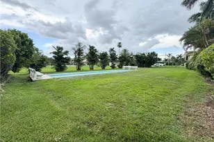 13150 Kings Point Dr, Fort Myers, FL 33919 - Photo 12