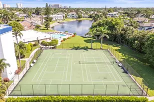 555 Park Shore Dr, Naples, FL 34103 - Photo 40