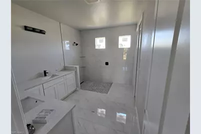 521 NW 5th St, Cape Coral, FL 33993 - Photo 10