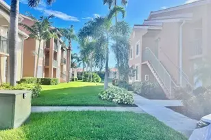 1185 Wildwood Lakes Blvd, Naples, FL 34104 - Photo 2