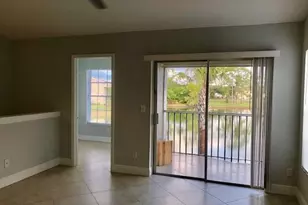 124 Santa Clara Dr, Naples, FL 34104 - Photo 6