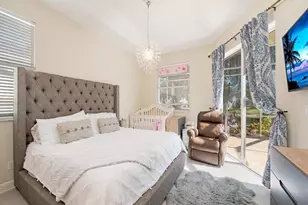 8098 Tauren Ct, Naples, FL 34119 - Photo 10