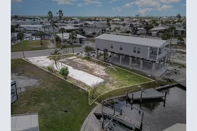 11280 Dogwood Ln, Fort Myers Beach, FL 33931 - Photo 12