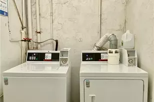 4906 Victoria Dr, Cape Coral, FL 33904 - Photo 34