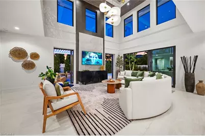 1261 13th Ave N, Naples, FL 34102 - Photo 10