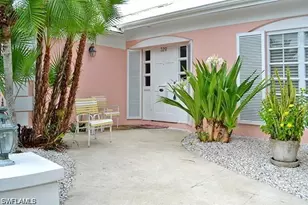 320 Gulf Shore Blvd S, Naples, FL 34102 - Photo 2