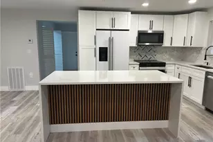 319 Arlington Ave, Fort Myers, FL 33905 - Photo 8