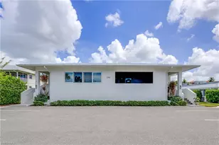 1395 Curlew Ave, Naples, FL 34102 - Photo 24