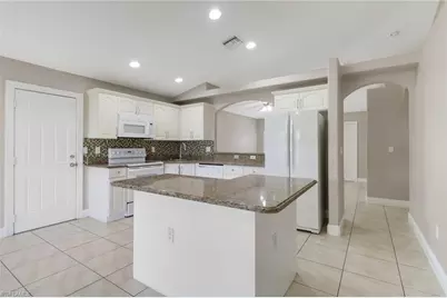 4125 20th Ave NE, Naples, FL 34120 - Photo 8