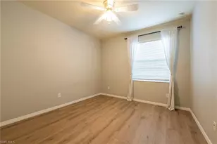 2470 Heydon Cir E, Naples, FL 34120 - Photo 12