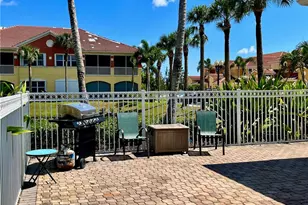 174 Shadroe Cove Cir, Cape Coral, FL 33991 - Photo 22