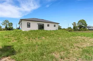 2911 28th St SW, Lehigh Acres, FL 33976 - Photo 12