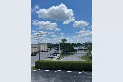 1900 Alamanda Dr #303, Naples, FL 34102 - Photo 4