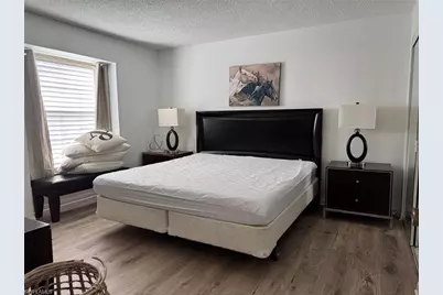 1900 Alamanda Dr #303, Naples, FL 34102 - Photo 14