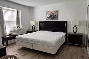 1900 Alamanda Dr, Naples, FL 34102 - Photo 14