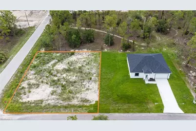 2801 E 13th St, Lehigh Acres, FL 33972 - Photo 2