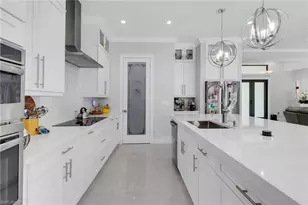 1086 21st St SW, Naples, FL 34117 - Photo 12