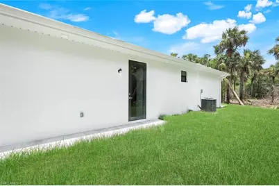 4393 32nd Ave SE, Naples, FL 34117 - Photo 16