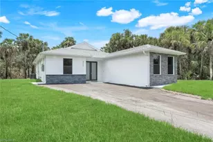 4393 32nd Ave SE, Naples, FL 34117 - Photo 2