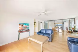 330 Kon Tiki Dr, Naples, FL 34113 - Photo 14