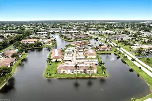 366 Charlemagne Blvd, Naples, FL 34112 - Photo 38