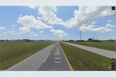 2122 Diplomat Pkwy E, Cape Coral, FL 33909 - Photo 1