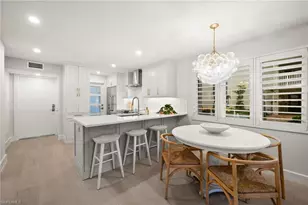 1300 Gulf Shore Blvd N, Naples, FL 34102 - Photo 12