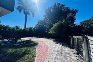 10190 Carolina St, Bonita Springs, FL 34135 - Photo 14