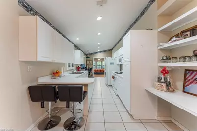 2905 10th Ave SE, Naples, FL 34117 - Photo 6